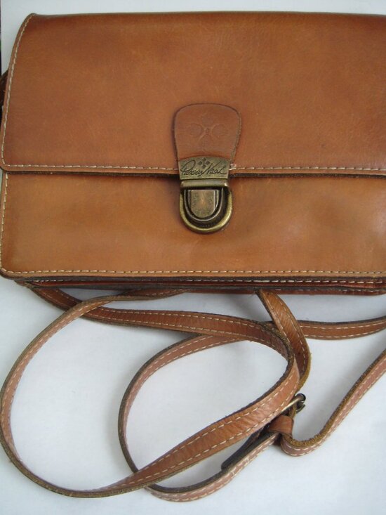 Patricia Nash Handbags - PATRICIA NASH LIGHT BROWN LEATHER SHOULDER CROSS BODY HANDBAG PURSE